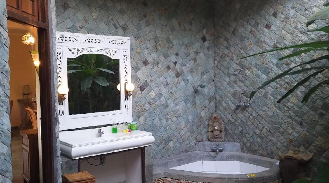 Rambutan Hotel Lovina Εξωτερικό φωτογραφία